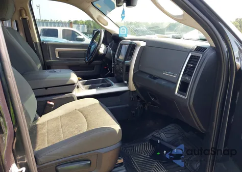 2016 Ram 1500 Big Horn z USA, uszkodzony, nr VIN 1C6RR7LT8GS113082